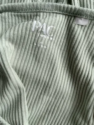 PacSun Light green crop top with tie in the back thumbnail 6