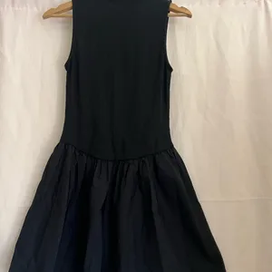 Elegant Black  Dress thumbnail 7
