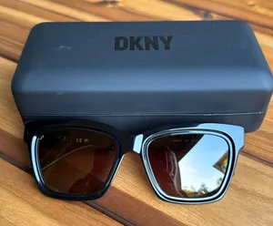 DKNY DK551S Sunglasses thumbnail 1