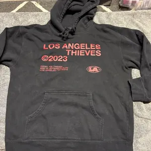 100 thieves Black Size L thumbnail 1