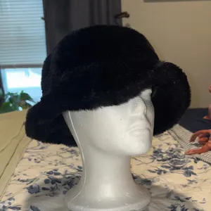 Apana Black Faux Fur Hat thumbnail 2
