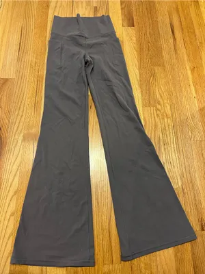 Athleta Salutation Stash Flare Pant dusty purple size XS thumbnail 2