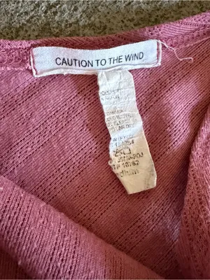 Caution to the Wind Pink Ribbed Button-Front Pointelle V-Neck Tank Top Medium thumbnail 3