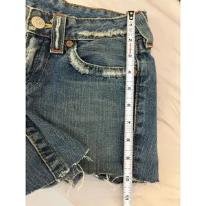 True Religion Bobby Cutoff Denim Shorts Distressed USA Size 24 thumbnail 7