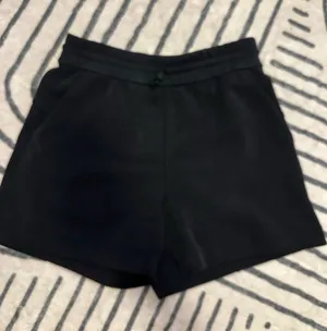 Lululemon Shorts Softstreme High-Rise 4" thumbnail 1
