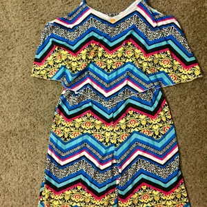 Magic Colorful Jumpsuit Sz M Gently Used thumbnail 8