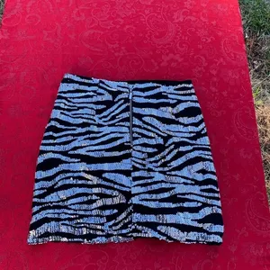 NEW Skirt‎ Bar III 3 Black Sequin NWT - Size S Silver Animal Print Small thumbnail 3