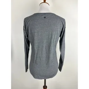 Lululemon Gray Long Sleeve Athletic Top Thumbholes V Neck Women's thumbnail 2