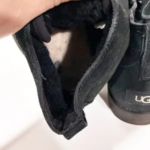 UGG Women’s Bethany Black Suede Lace Up Sheepskin Booties SN 1012532 Size 9 thumbnail 5