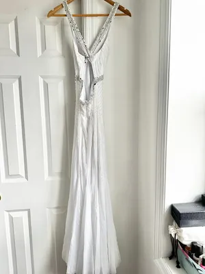Elegant White Beaded V-Neck Halter Criss Cross Evening Prom Dress thumbnail 3
