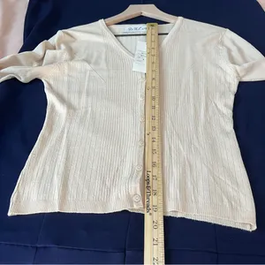 DKLA Beige Stretch Knit Ribbed Long Sleeve V-Neck‎ Button Front Cardigan Size M thumbnail 12