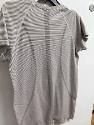 Lululemon Swiftly Tech Short Sleeve thumbnail 2