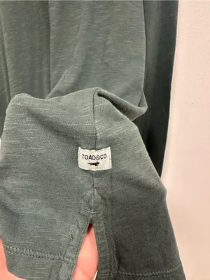 Toad&Co Women's Long-Sleeve organic cotton Crew Tee in Teal Green Size medium thumbnail 3