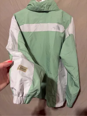 North face jacket thumbnail 3