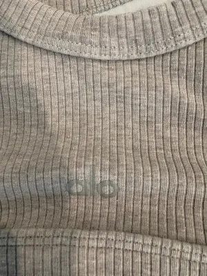 Alo ribbed sports bra thumbnail 3