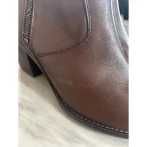 Hunter Refined Water Resistant Chocolate Brown Leather Heeled Ankle Boots thumbnail 6