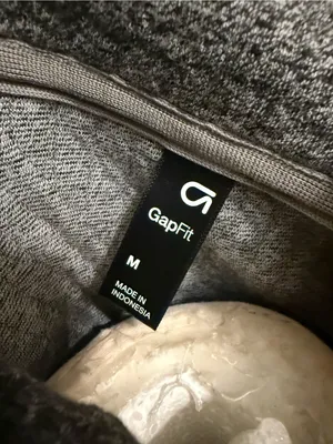 GAP fit | Gray Quilted Quarter-Zip Pullover in Heather Gray thumbnail 5
