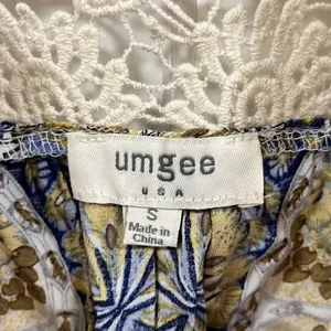 Umgee lace sleeveless blouse  thumbnail 2