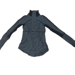 Lululemon Base Runner 1/2 Zip Jacket Size 4 Black White Stripe Rulu Running Top thumbnail 2