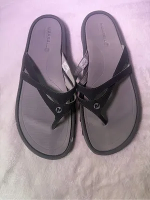 Merrell Gray and Black Women's Flip-Flop Sandals thumbnail 4