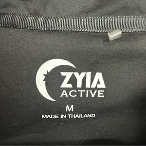 Women's Zyia Active Size Medium Black 1/2‎ Zip Long Sleeve Sweatshirt thumbnail 3