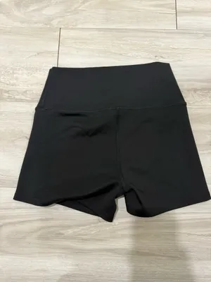 ALO Yoga biker shorts thumbnail 2
