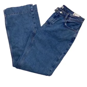 Zara Blue Flare Leg Jeans (Size 8) thumbnail 3