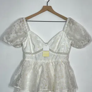 NEW Lena Party A-Line‎ Dress Women's Size Medium White Floral Applique Layered thumbnail 4