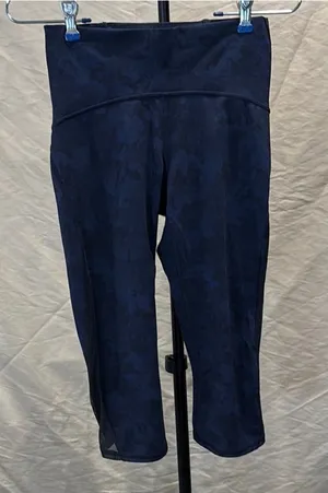 lululemon athletica Navy Patterned Cropped High-Rise Capris thumbnail 1