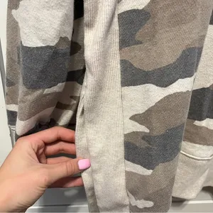 Aerie Good Vibes Oversized Camo Crewneck thumbnail 4