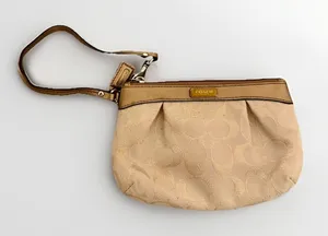 Coach Signature C‎ Jacquard Pleated Wristlet thumbnail 1