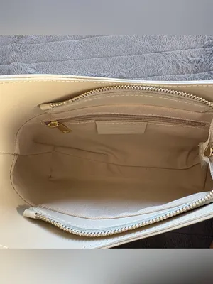 Beige purse thumbnail 8