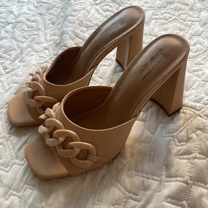 Call it spring NEW Floraa Chain Block Heel Sandal Bone Beige Color Size 11 thumbnail 4