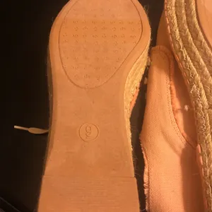 DV Dolce Vita canvas espadrille sneaker. Color: Peach Size 9 thumbnail 7