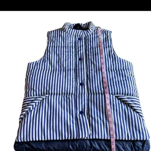 Free Assembly‎ oversized puffer vest size small thumbnail 13