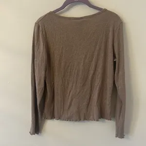 H&M Brown V-Neckline Long Sleeves Button Front Cardigan Sweater Size Medium thumbnail 3