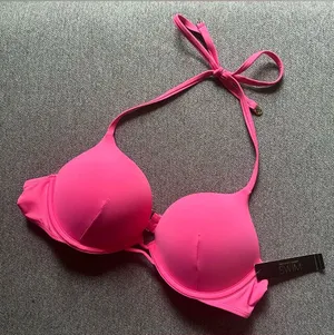 NWT Victoria’s Secret Bombshell Add 2 Cups Push-Up Bikini Top 36A thumbnail 1