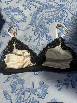 Banana Republic Cream Satin Bralette with Black Lace Trim size L large thumbnail 2