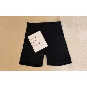 Aritzia NWOT TNA TnAction Butter Cheeky High Rise Bike Shorts Black Sz 00 XXS thumbnail 5