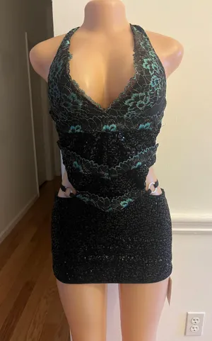 Sisterperty Kiss Sequins Above Knee & Mini Dresses | Mercari thumbnail 5