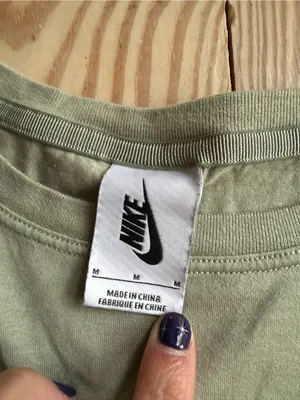Nike LeBron James John Elliott Long Sleeve T-Shirt Sage Green M thumbnail 2