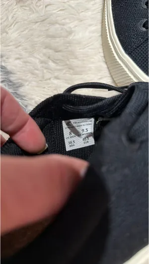 Cariuma IBI low knit Black Size 9.5 thumbnail 5