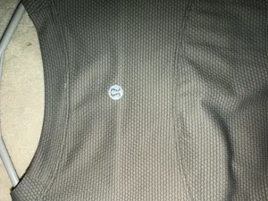 Lululemon Army Green Textured Tee Size 8 thumbnail 3