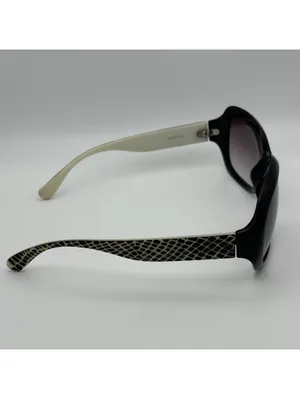 Steve Madden Oversized Black Square Sunglasses with Cream Temples thumbnail 9
