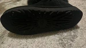 UGG Mini Boots thumbnail 9