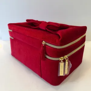 Estée Lauder Red Velvet‎ Bow Train Case Double Zip Cosmetic Makeup Travel Bag thumbnail 3