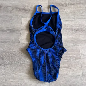 Speedo Endurance+ Blue Black Abstract Flyback One Piece Swimsuit 26 7719902 thumbnail 3