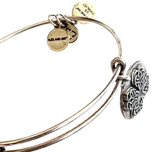 EUC Alex And Ani Shamrock Bracelet Silver thumbnail 3