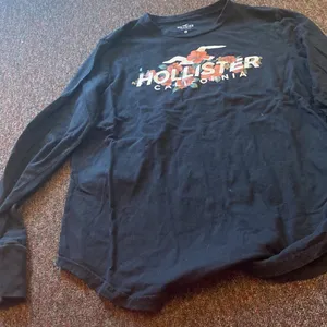 Hollister California small black long sleeve‎ thumbnail 2