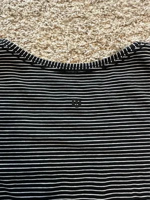 Lululemon Top  thumbnail 3